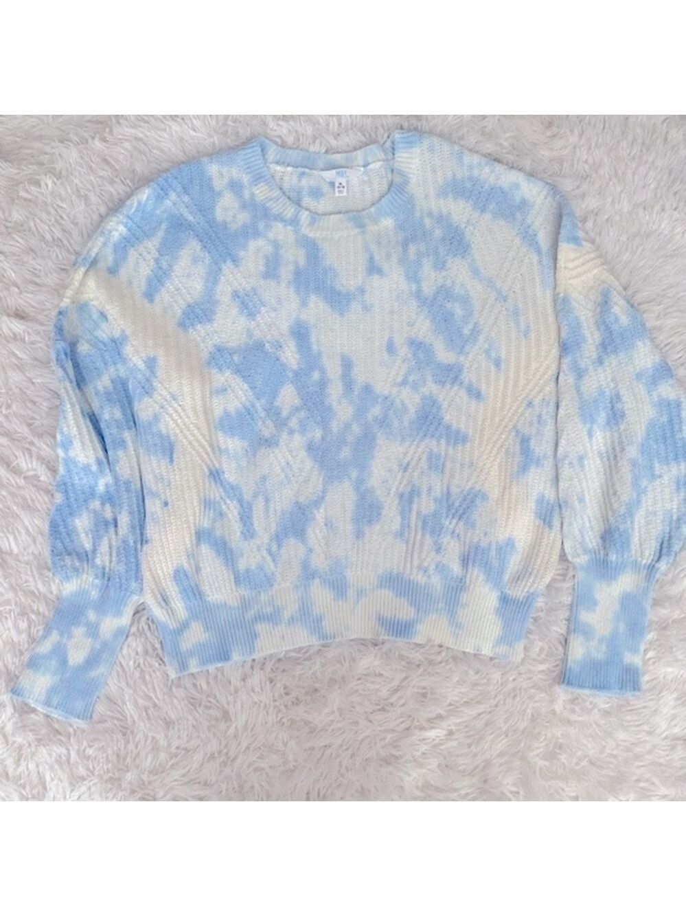 NWT No Boundaries cloud scape oversized sweater